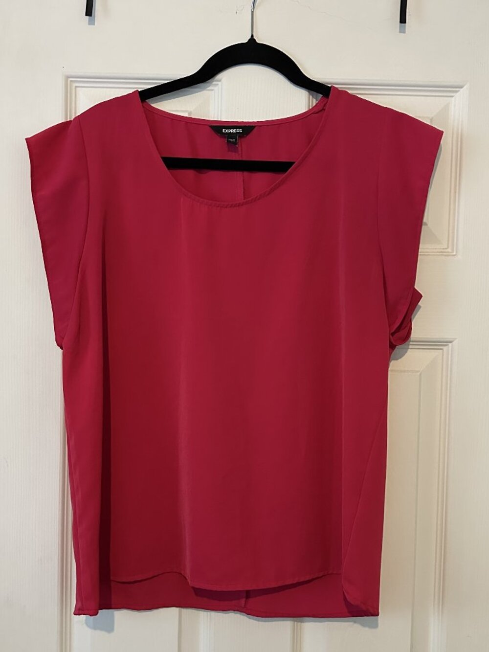 Express Magenta Pink Satin Cap Sleeve Gramercy Tee Blouse